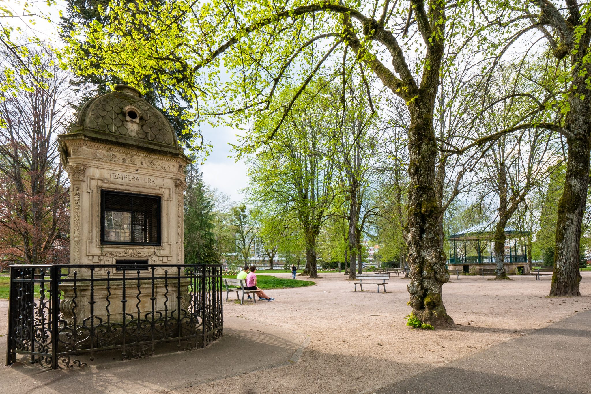 Le Parc Du Cours A Epinal